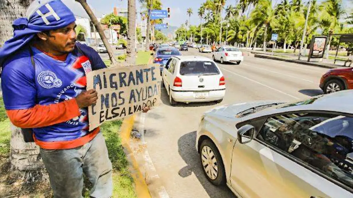 Migrante salvadoreño llega a Acapulco